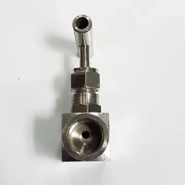 SKS 260 SS304 NEEDLE VALVE SCREWED END